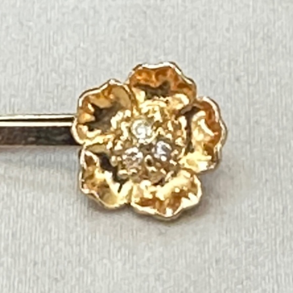Gold Tone Hair Pin w/Flower & Clear Crystals. Vintage. - Picture 3 of 11